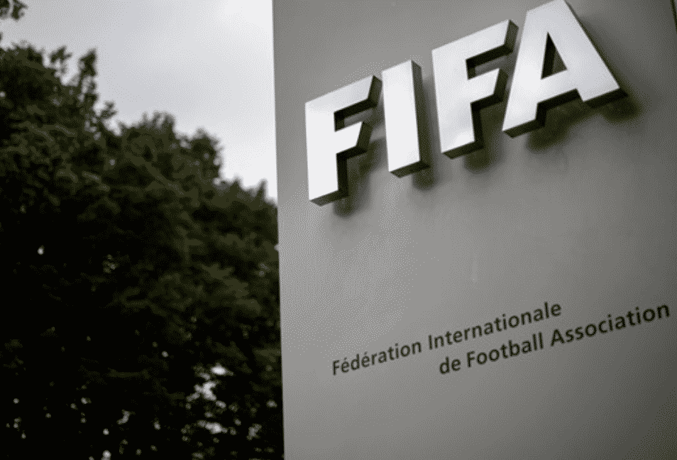 La FIFA, l’OMS et la Commission européenne lancent la campagne #SafeHome